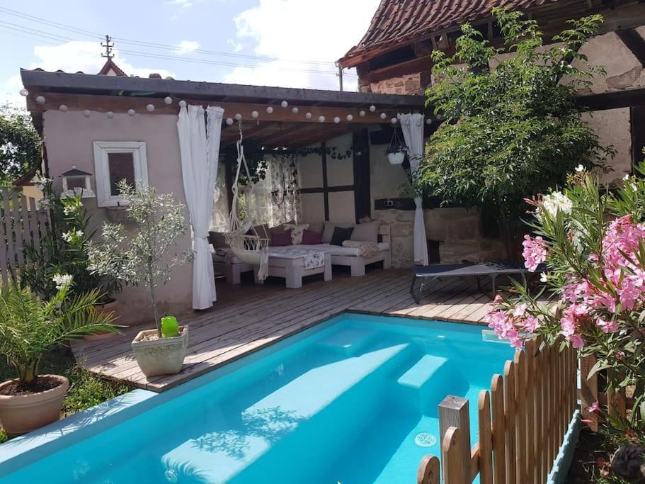 Romantisches Rosencottage Hofheim in Unterfranken Luaran gambar